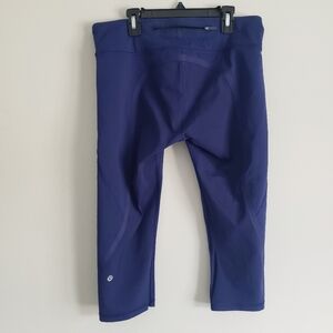 Lululemon Athletica Leggings Women's Capri Crop Back Zip Blue sz 10
